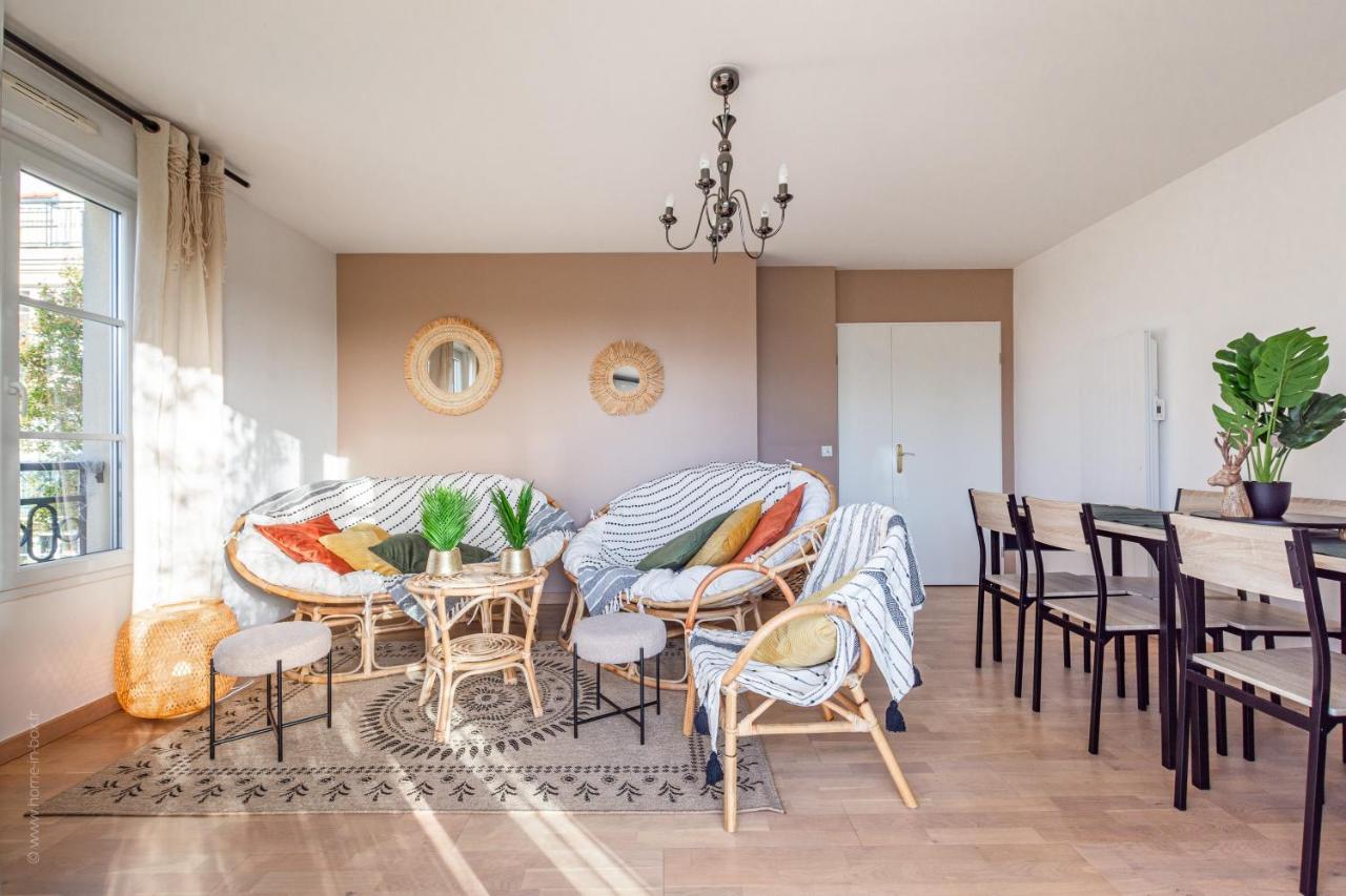 شقة Luxe Flat For 7 - Fairytale Factory بوسي سان جورْج المظهر الخارجي الصورة